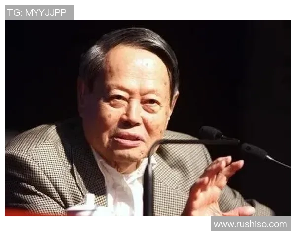 余嘉豪的成长之路：从青涩少年到篮球场上的璀璨明星