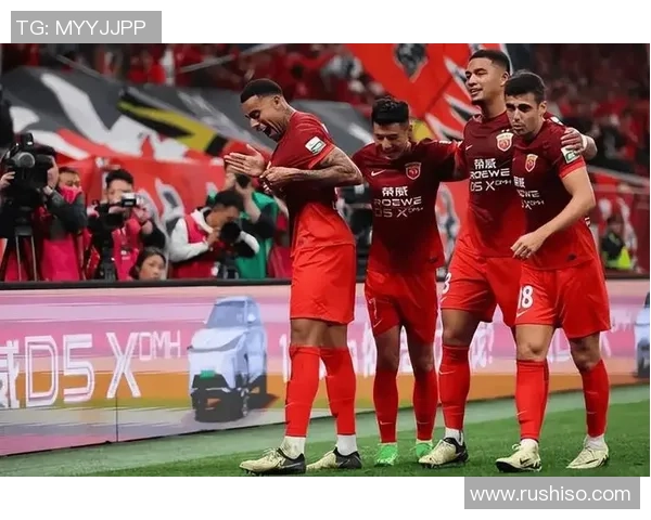 中超焦点战上港迎战建业双方全力争胜展现足球魅力