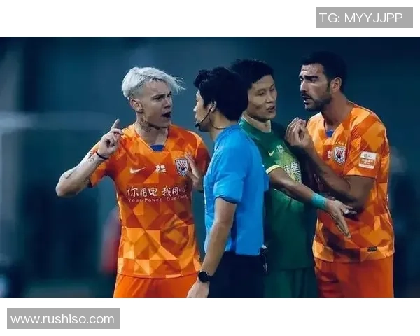 国安对阵鲁能马宁执法引热议球迷期待公平公正的比赛环境 国安对阵鲁能马宁执法引热议球迷期待公平公正的比赛环境