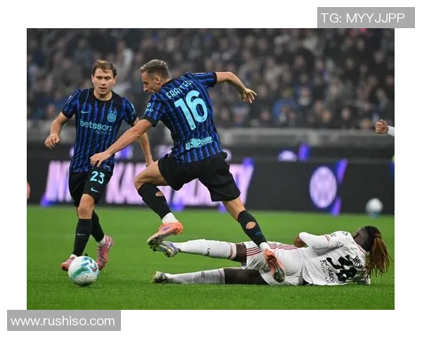 拉波尔特的传奇之路：从小镇少年到国际足球明星的成长故事