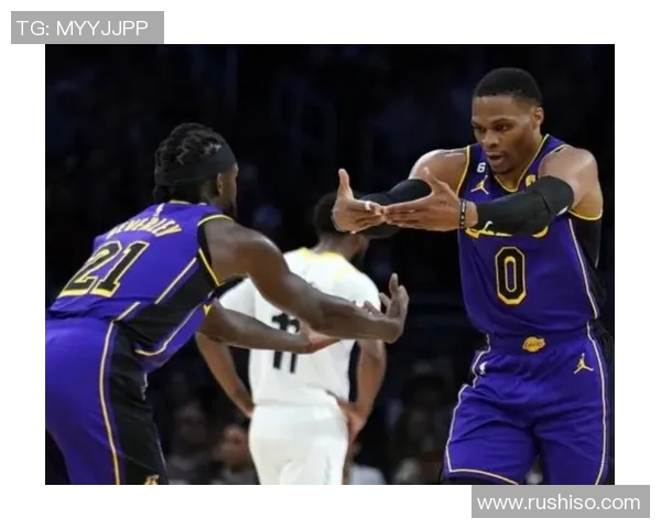 贝弗利与威少的对决揭示NBA新赛季的竞争格局与球员心态变化