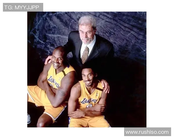 篮球明星查的传奇人生与赛场背后的故事揭秘