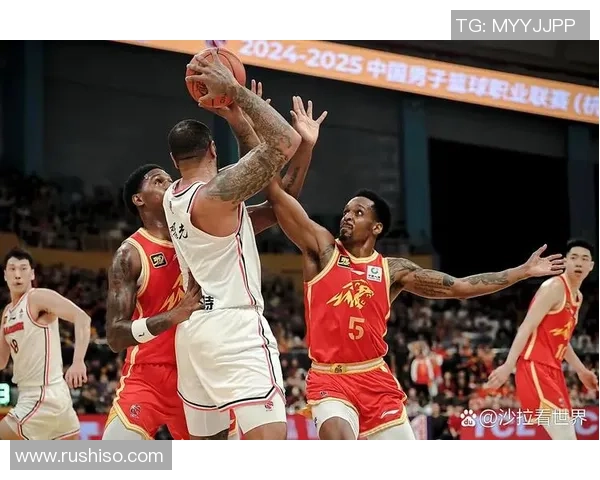 北京北控与浙江激战正酣争夺篮球赛季关键胜利之战